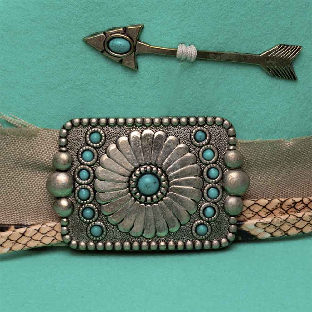 Texana Charlie 1 Horse Spear Point Mint