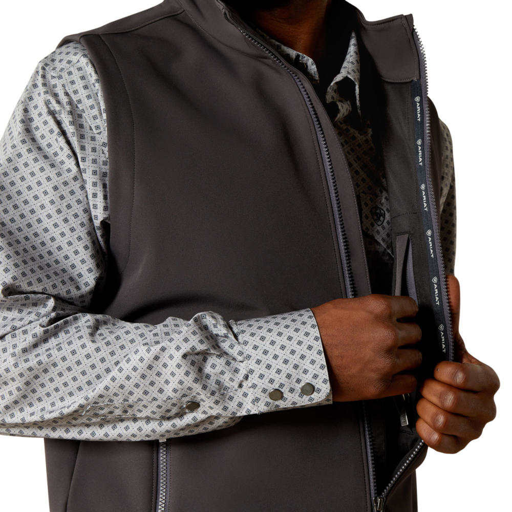 Chaleco Ariat Logo Softshell - 10062589 - Image 4